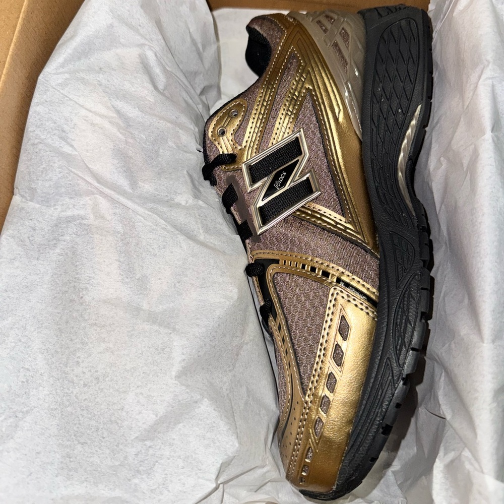 New Balance 1906R Mushroom/Black/Black Metallic